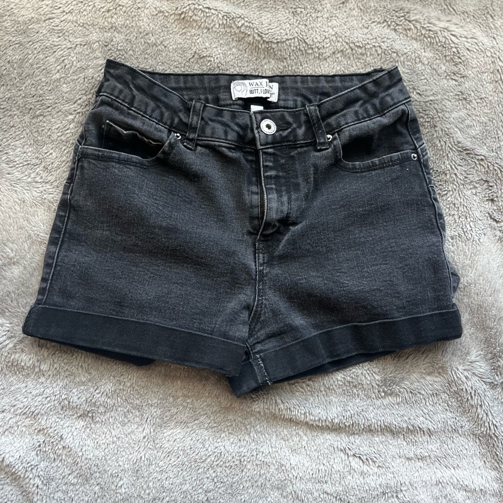 Women’s Black “Wax Jean” Jean Shorts Size M